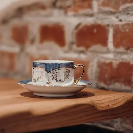 Frau Kunni - Cafe Und Lejlighed *