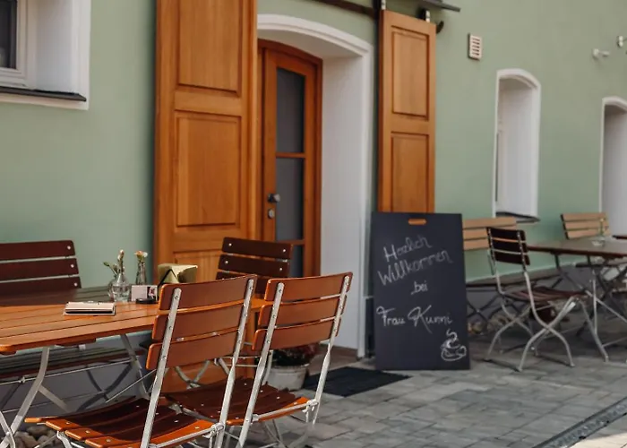 Frau Kunni - Cafe Und